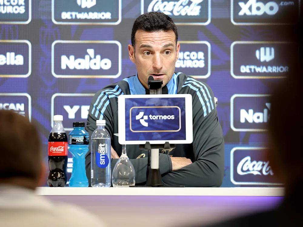 乌拉圭队期待斩获胜利保榜首