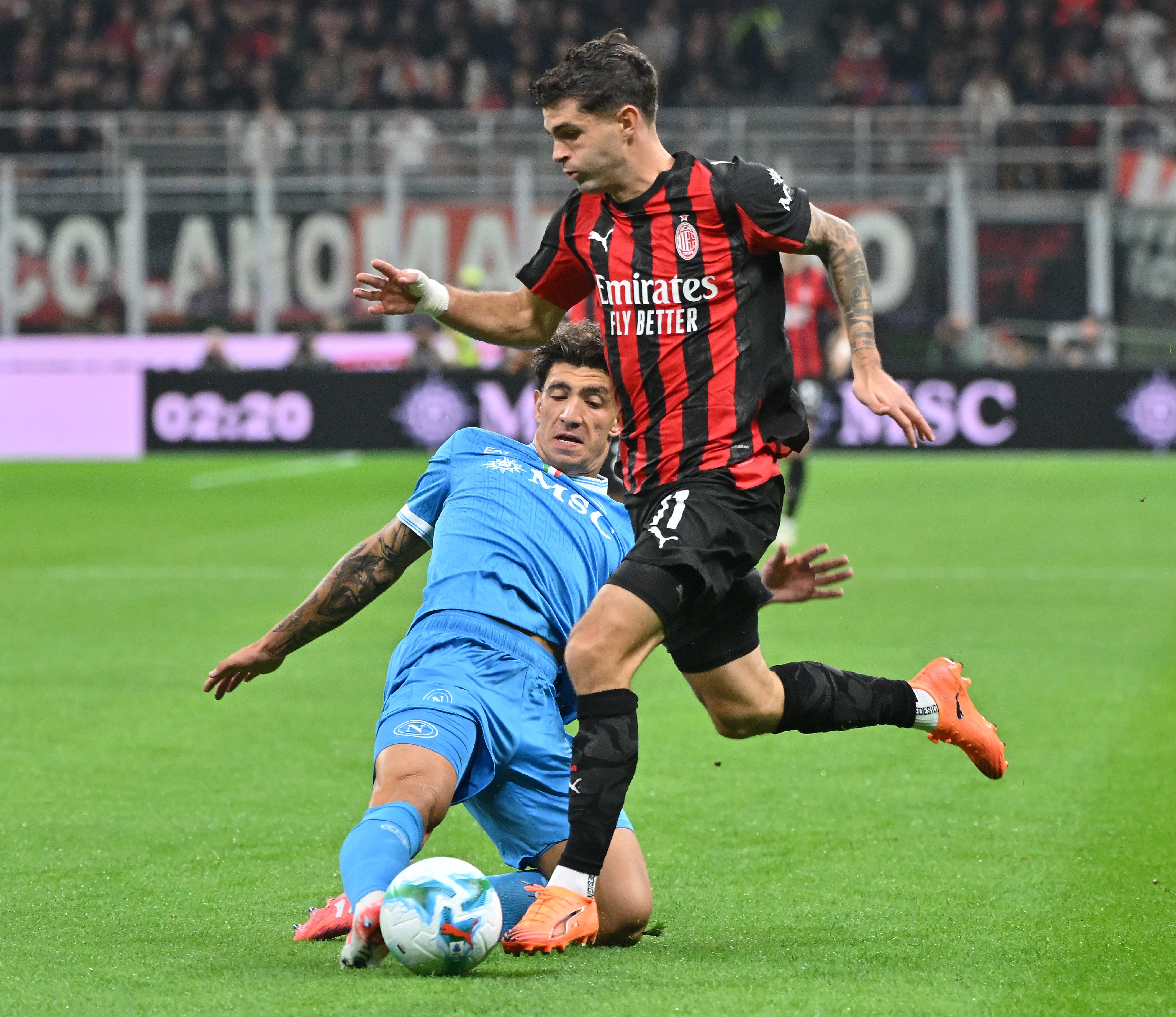 意甲比赛争夺焦点，球队实力悬殊