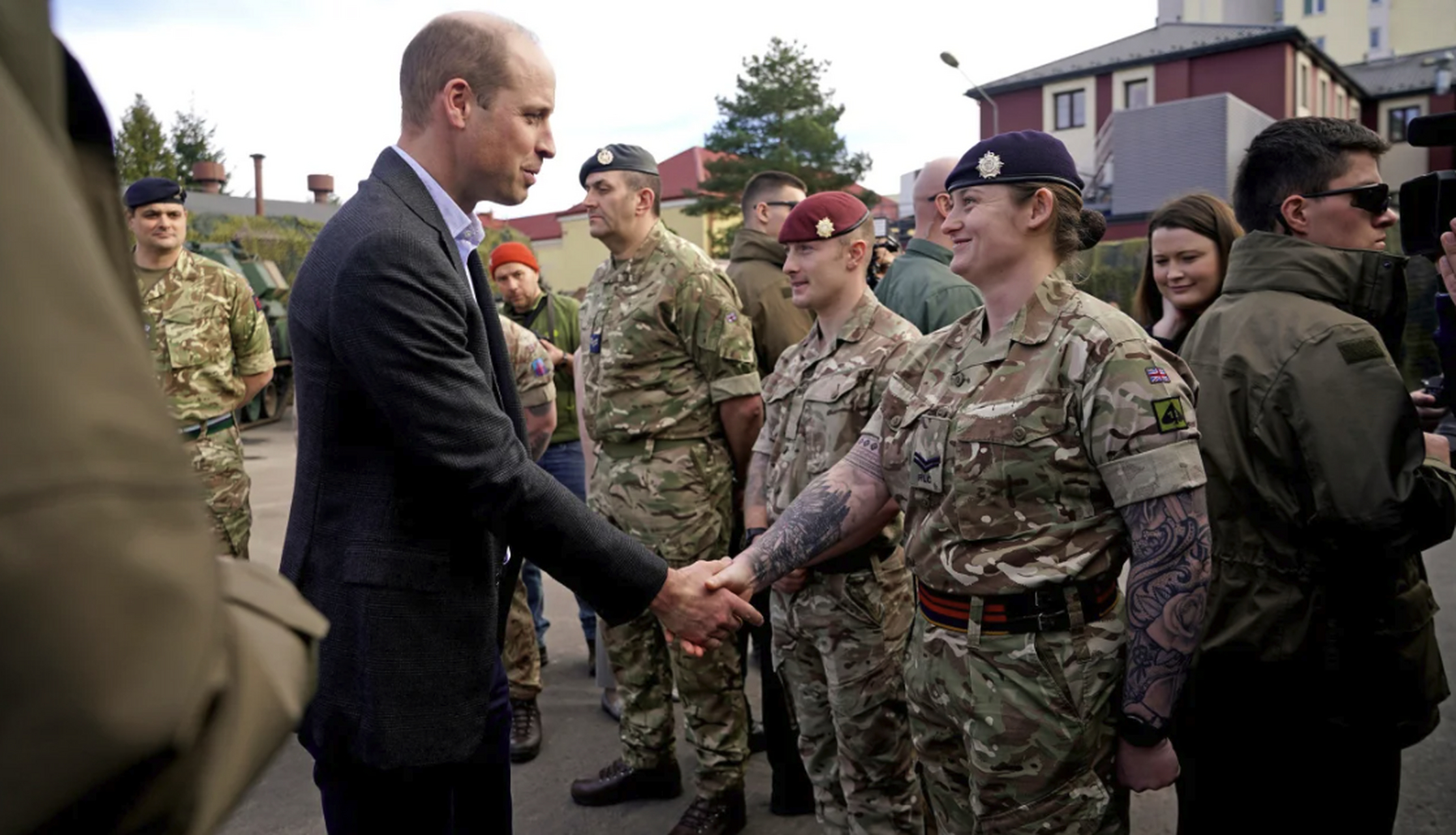 英国乒乓球队碾压波兰乒乓球队，马龙完成帽子戏法
