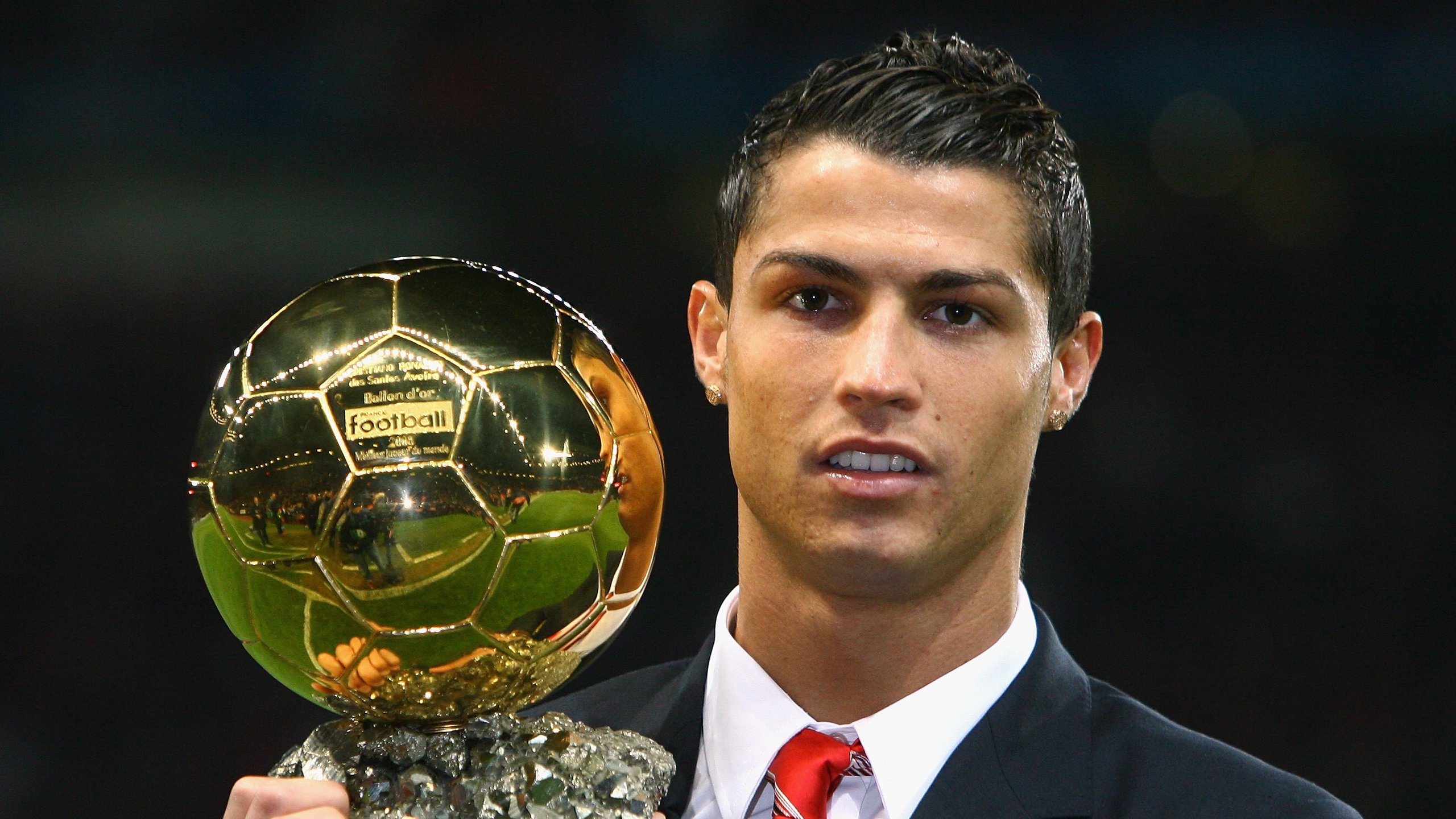 北欧烈焰压制巴斯克雄狮，拉什福德关键时刻的救赎与统治力